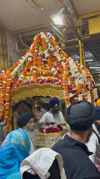 Night Palki Sahib (Sukhasan) Ceremony Tour thumbnail 2